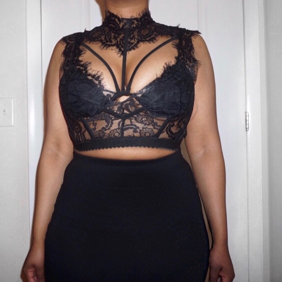 Monroe Lace Top - Picture 1 of 2